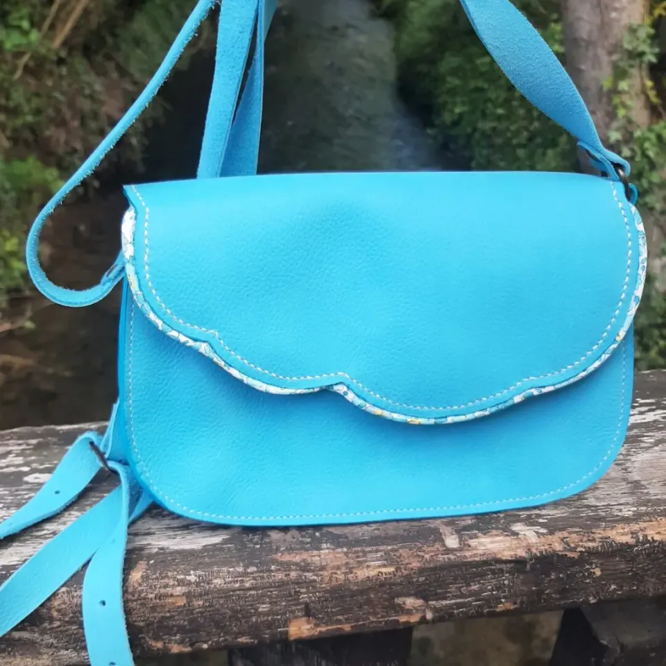 Atelier Anne R petit sac cuir turquoise liberty