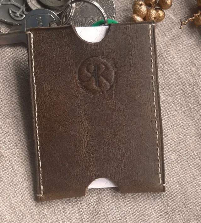 Atelier Anne R Minimaliste porte-cartes cuir marron kaki