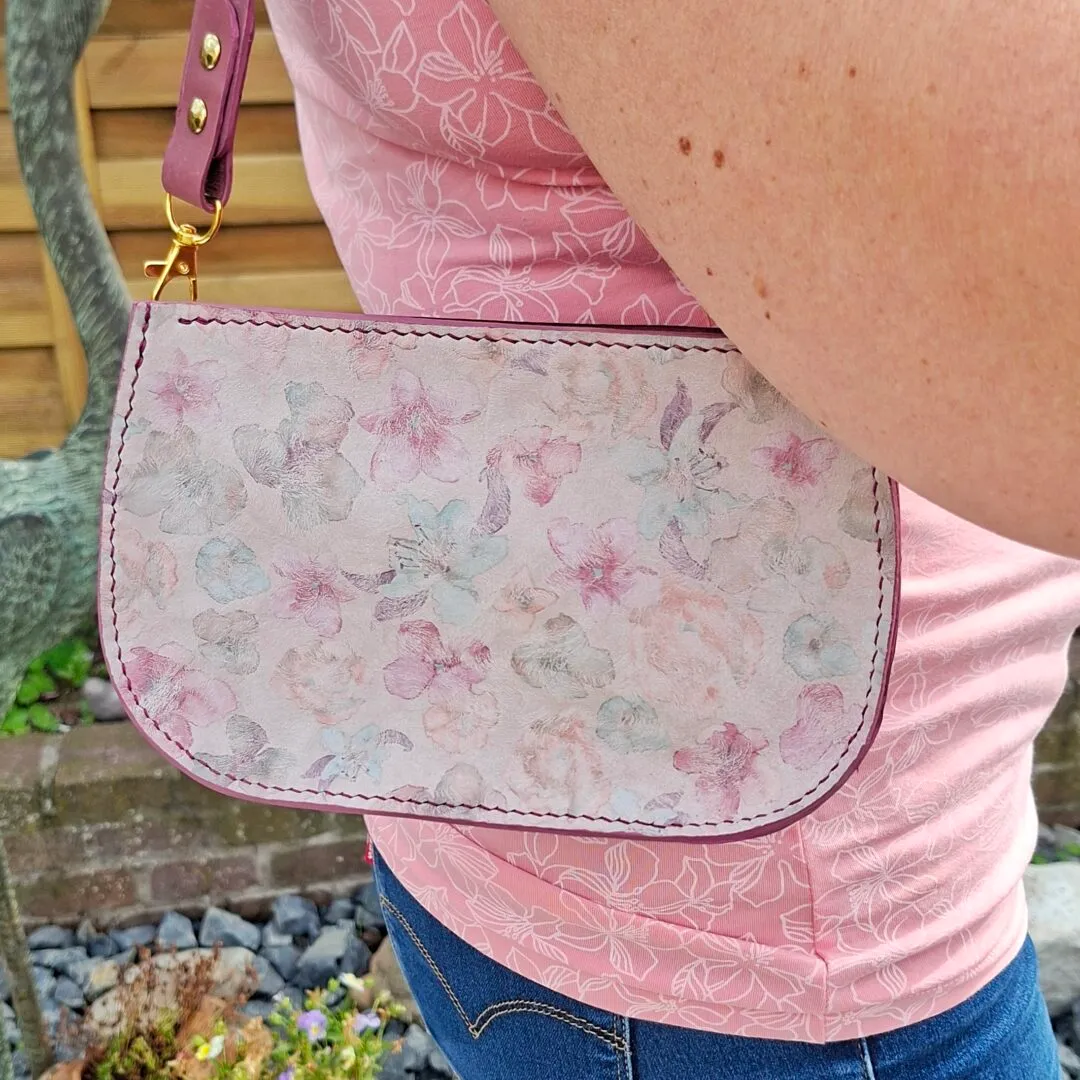 Atelier Anne R sac porté épaule cuir pleine fleur lie de vin floral