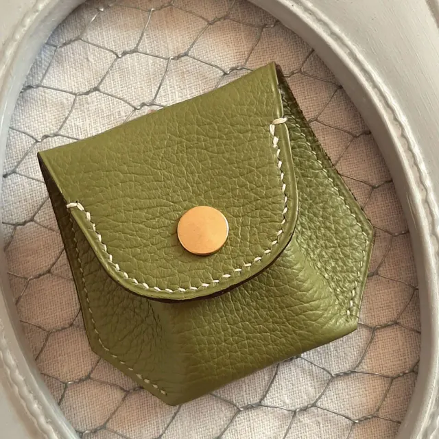 Atelier Anne R Faustine porte-monnaie cuir vert amande