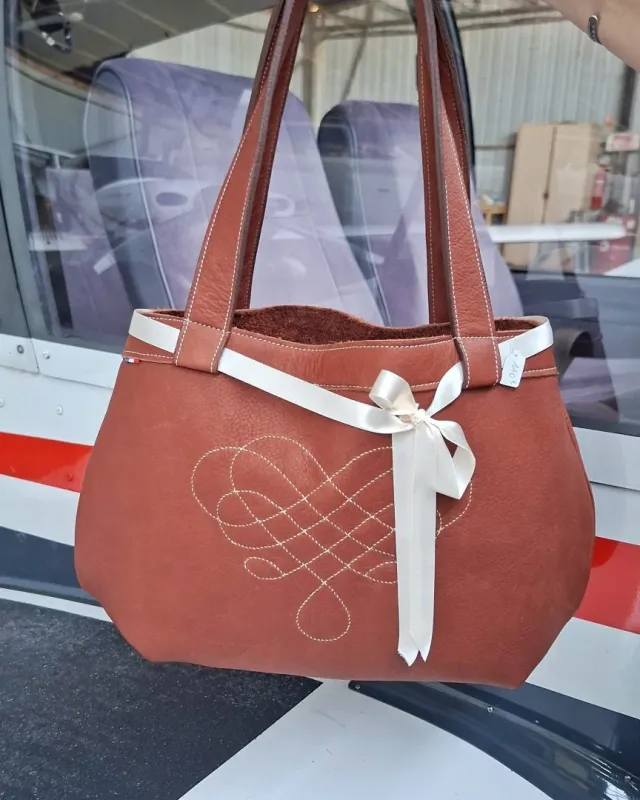Atelier Anne R cabas cuir pleine fleur acajou cousu main