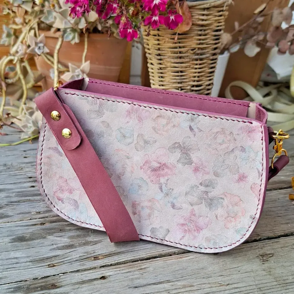 Atelier Anne R sac porté épaule cuir pleine fleur lie de vin floral