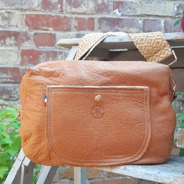 Atelier Anne R sac bandoulière cuir caramel pleine fleur