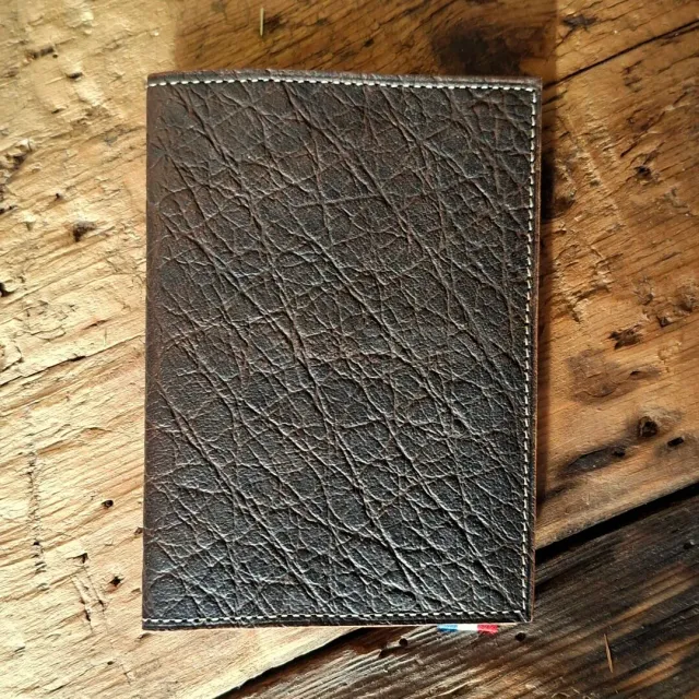 Atelier Anne R porte-passeport cuir marron foncé
