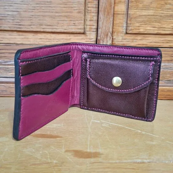 Atelier Anne R Prune portefeuille cuir tannage végétal