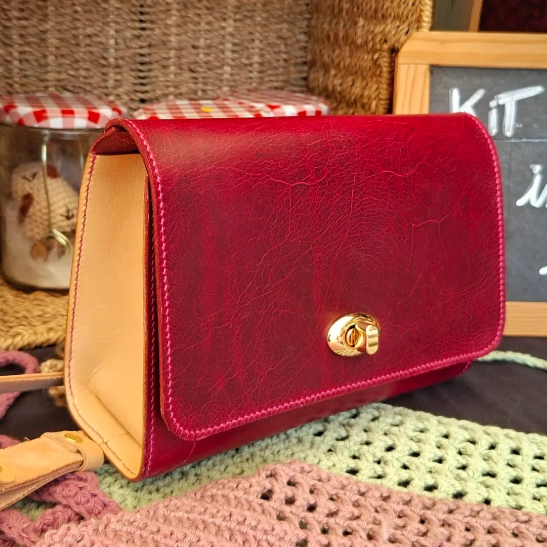 Atelier Anne R cartouchière cuir bordeaux tannage végétal