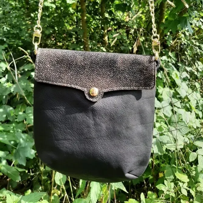 Atelier Anne R Myrlande sac bandoulière cuir noir cousu main