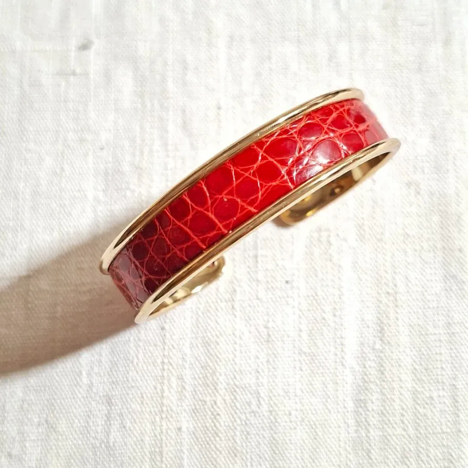 Atelier Anne R manchette alligator rouge bracelet 1cm