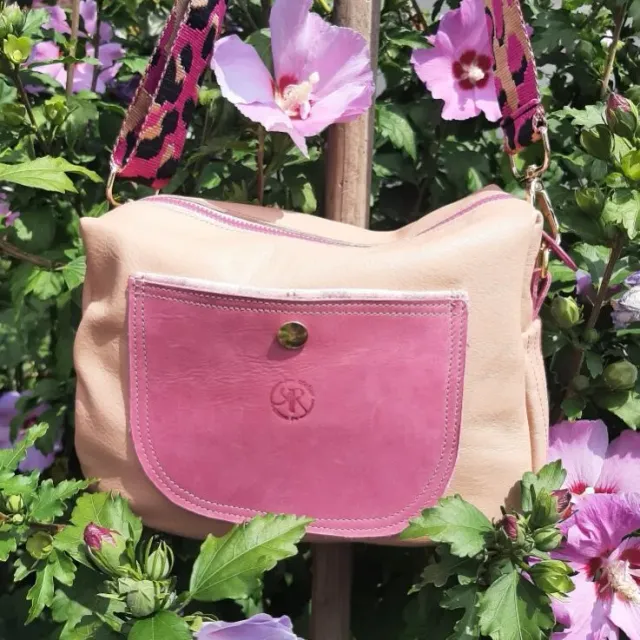 Atelier Anne R sac bandoulière cuir beige rosé framboise