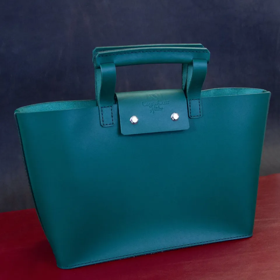 CagnaCuir Atelier Le Panier sac main cuir vert 6 litres
