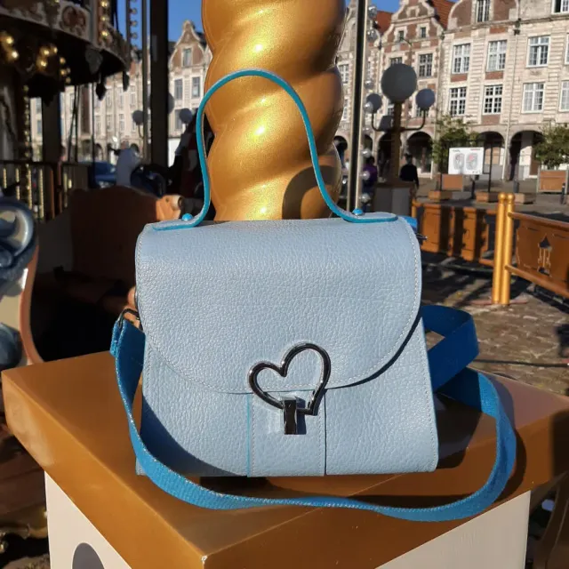 Atelier Anne R Cœur Céleste sac cuir bleu ciel
