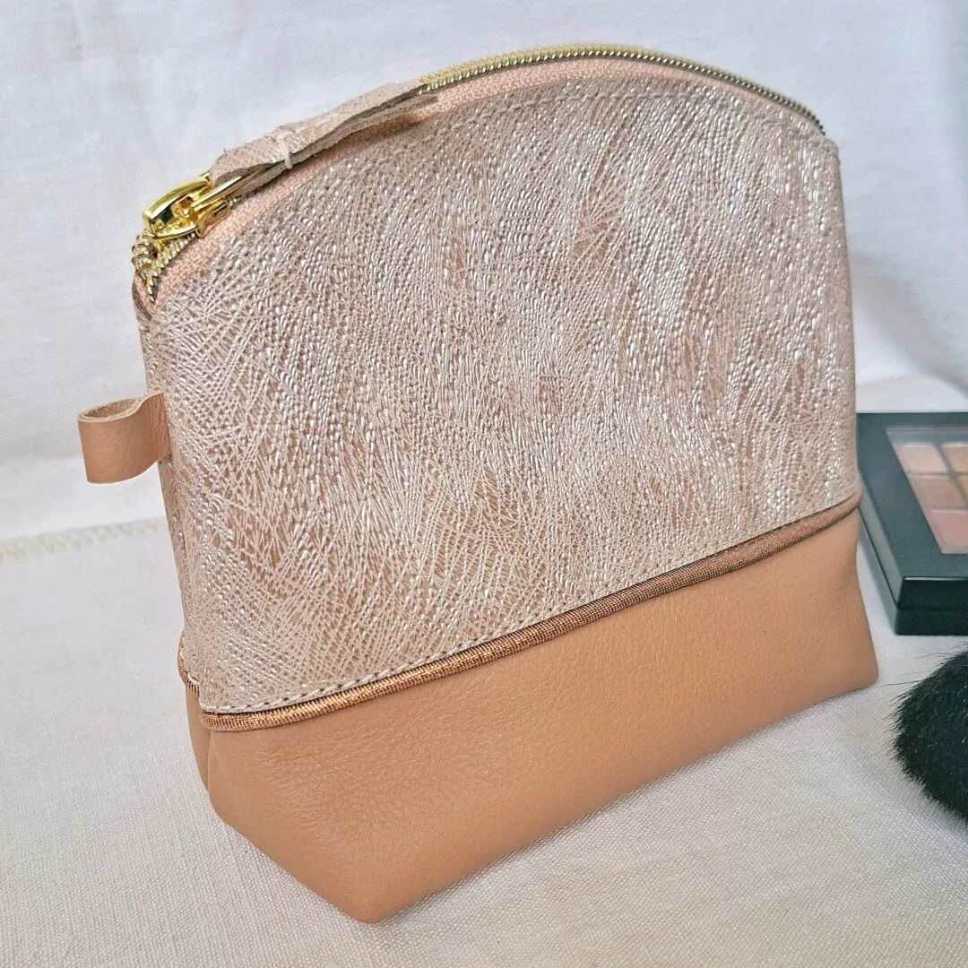 Atelier Anne R Trousse cuir chèvre bovin doré