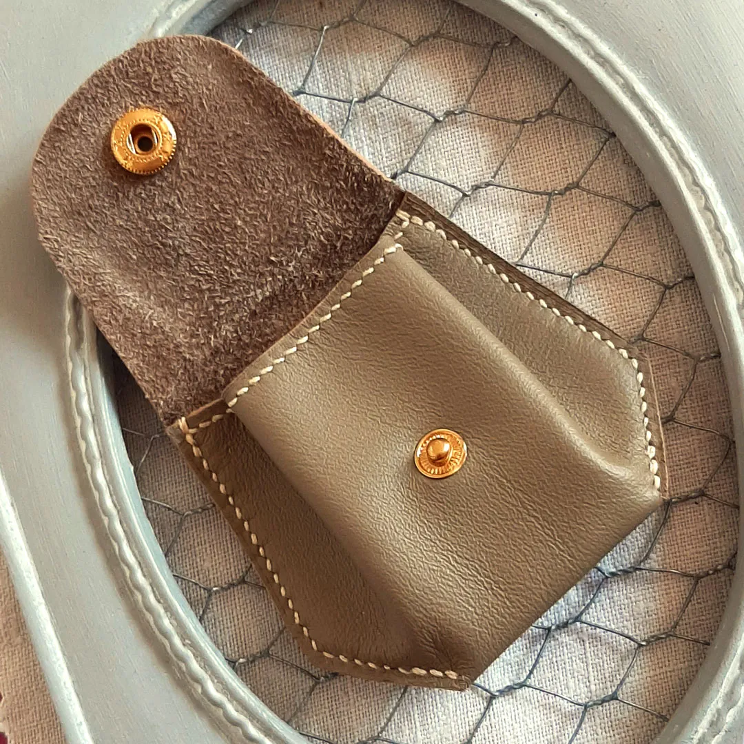Atelier Anne R Faustine porte-monnaie cuir gris taupe