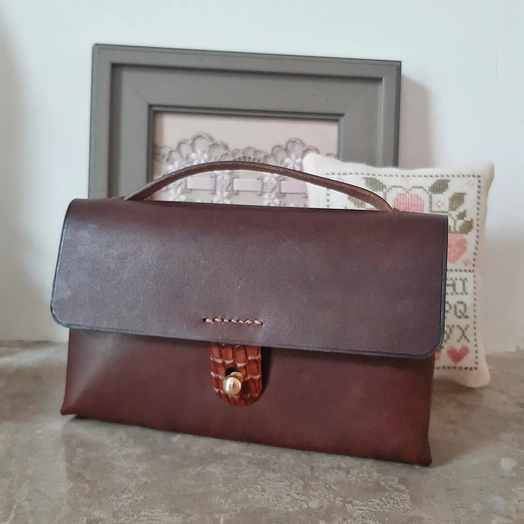Atelier Anne R Amore petite pochette cuir irisé