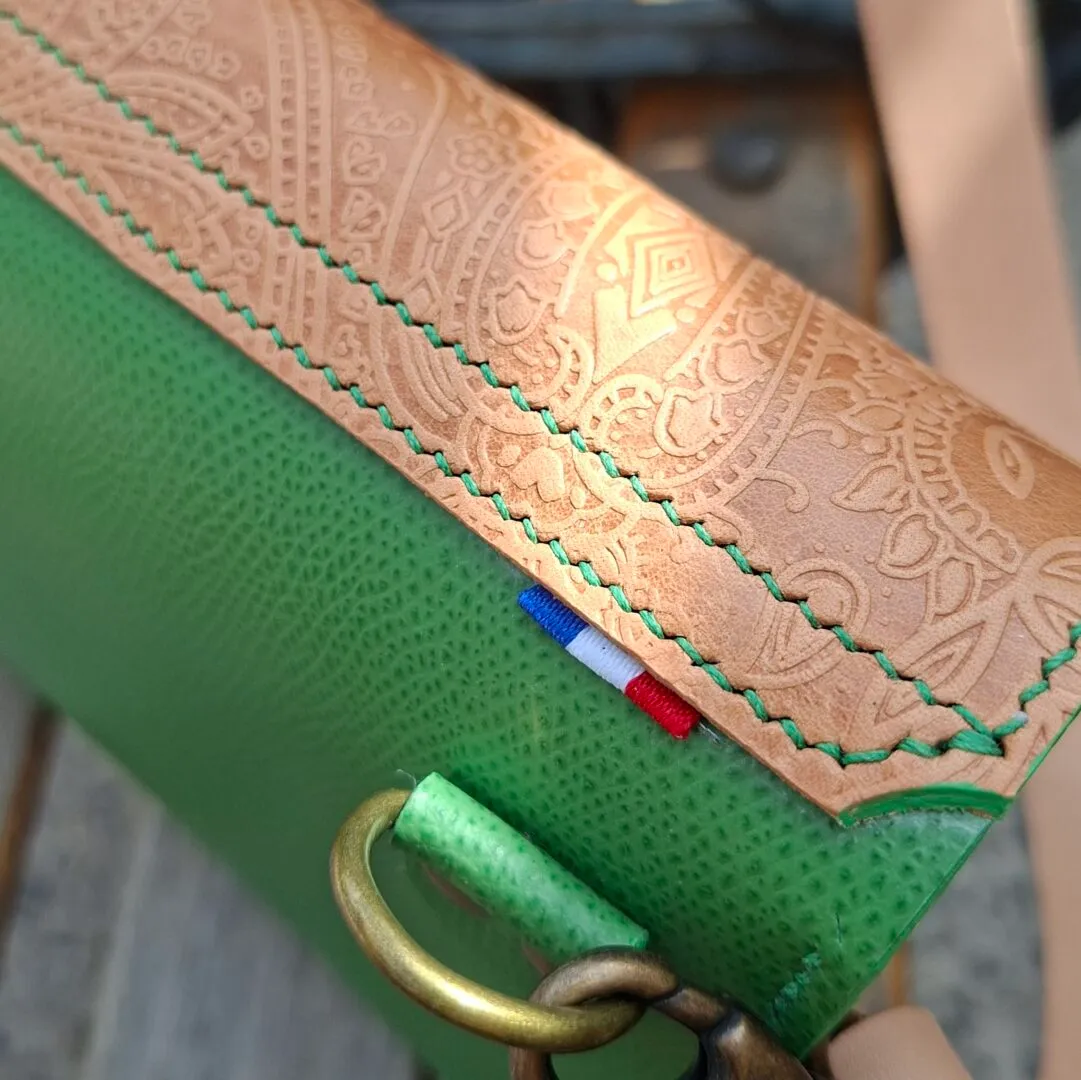 Atelier Anne R cartouchière sac cuir vert cachemire