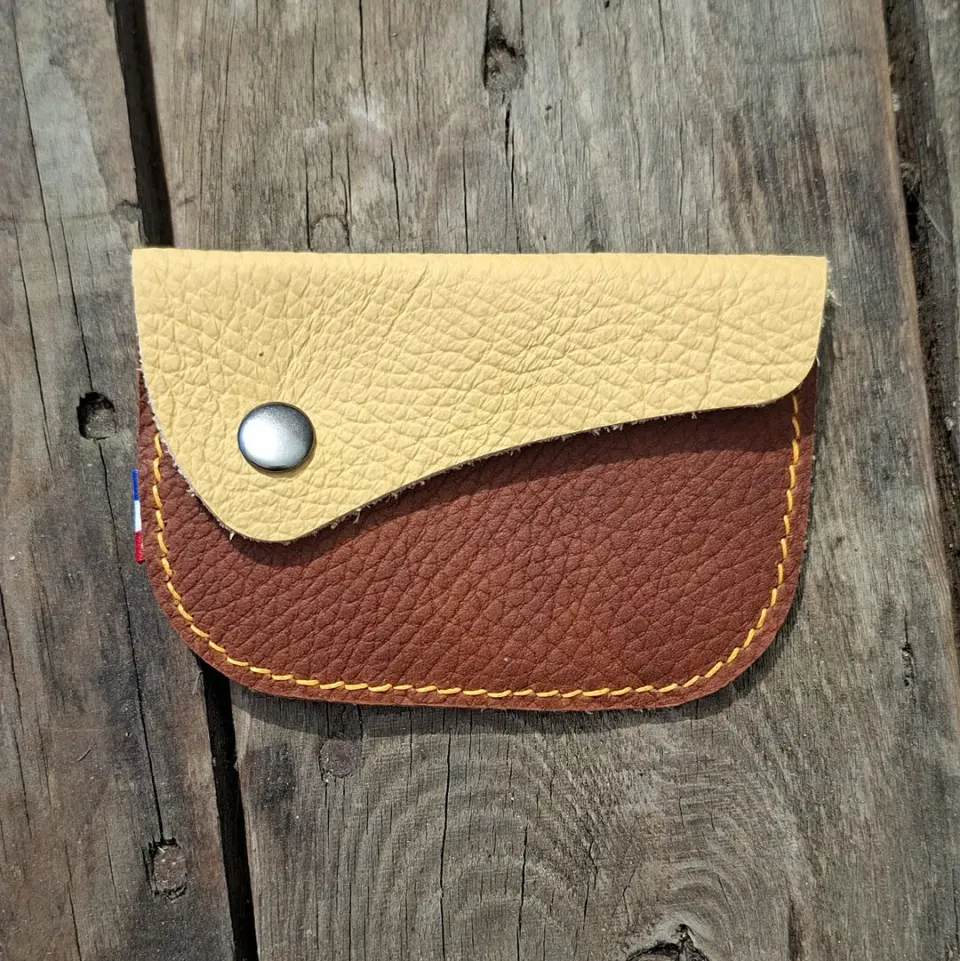 Atelier Anne R Soleil d’Ambre porte-monnaie cuir jaune marron