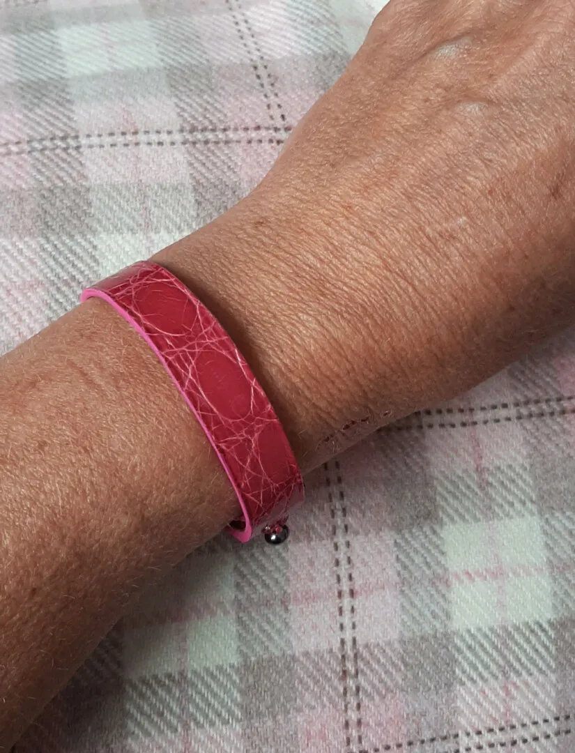 Atelier Anne R Petit Occavus bracelet cuir fuchsia