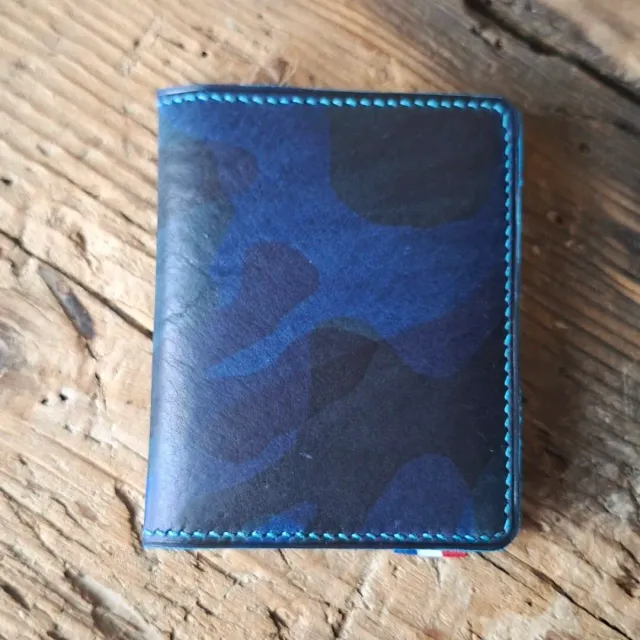 Atelier Anne R porte-cartes cuir bleu camouflage 6 cartes