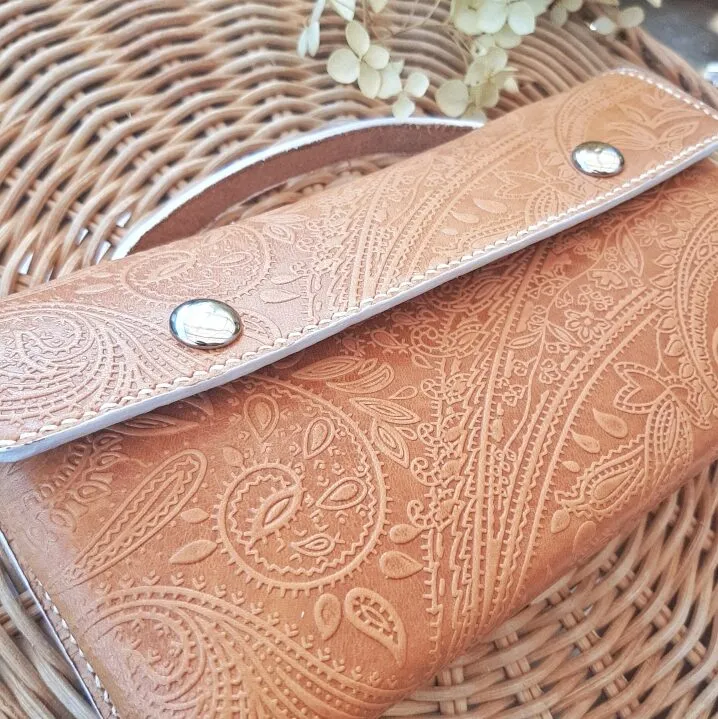 Atelier Anne R Amore pochette cuir cachemire miel