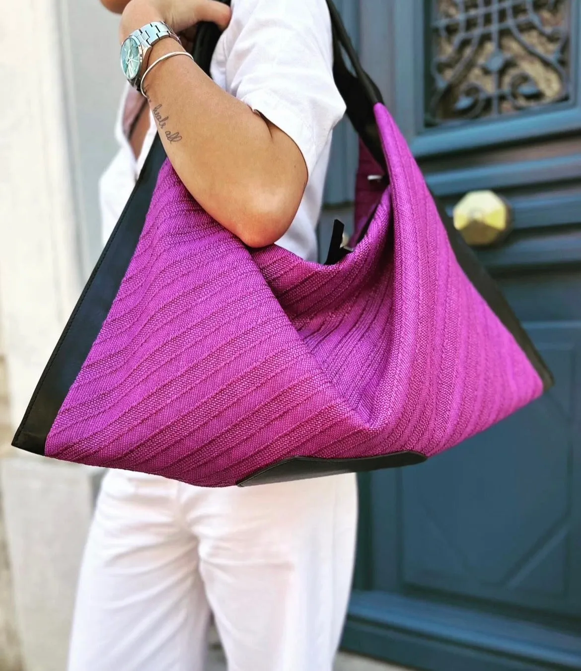 Hexagone Cuir Olympique sac à main raphia XL bougainvillier