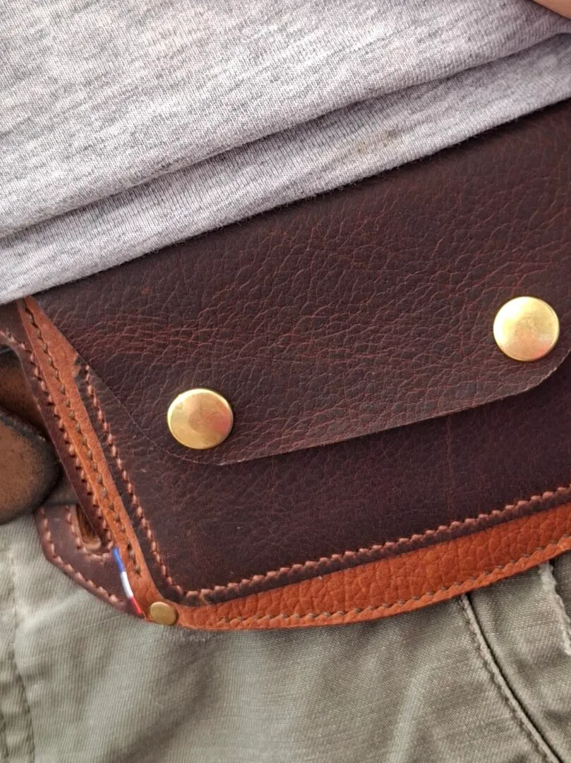 Atelier Anne R porte-cartes ceinture cuir pull-up pression