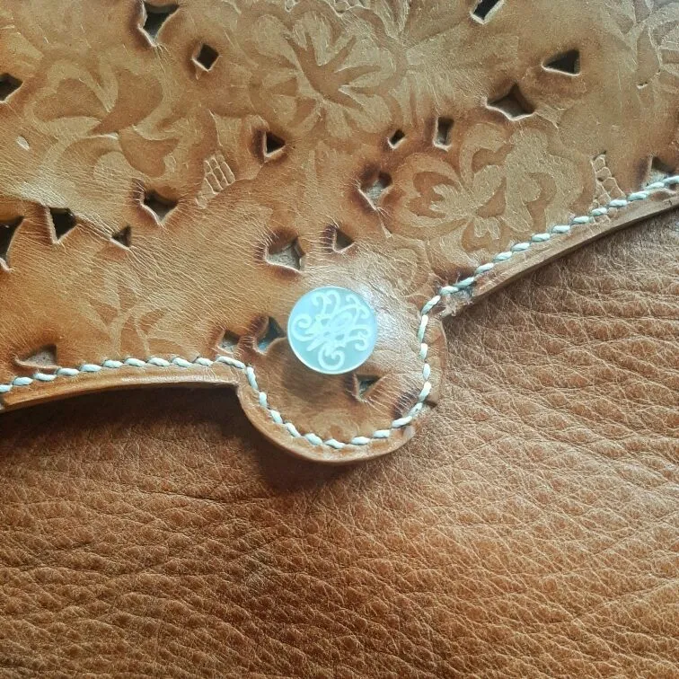 Atelier Anne R Myrlande sac bandoulière cuir caramel floral