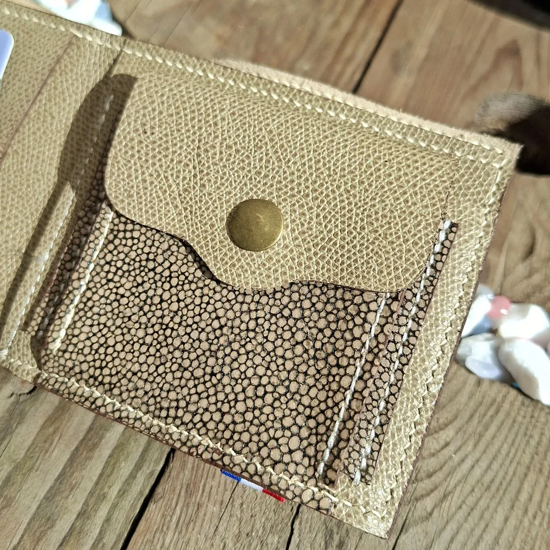Atelier Anne R portefeuille cuir veau Epsom cousu main galuchat