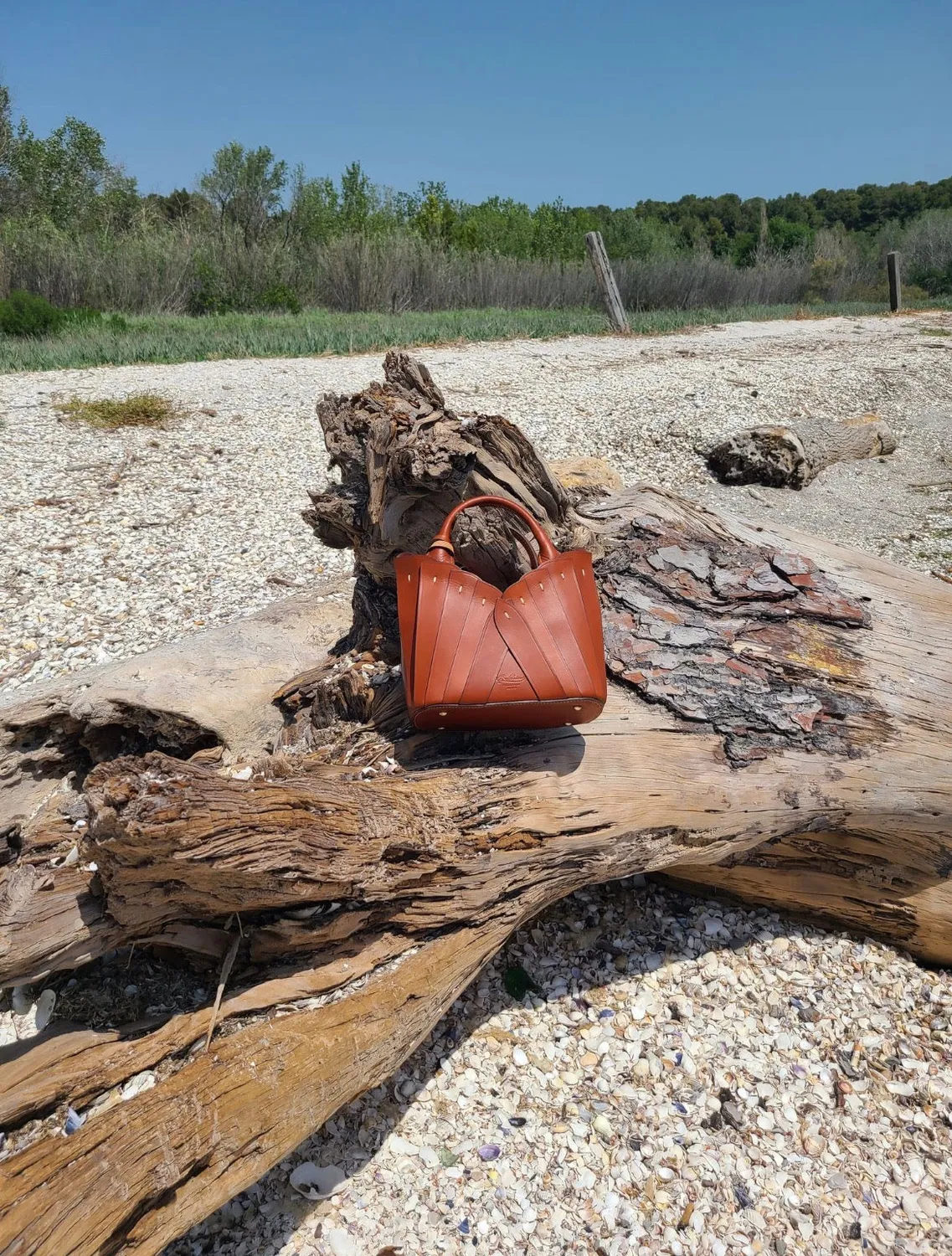 Hexagone Cuir Élégance sac à main cuir cognac