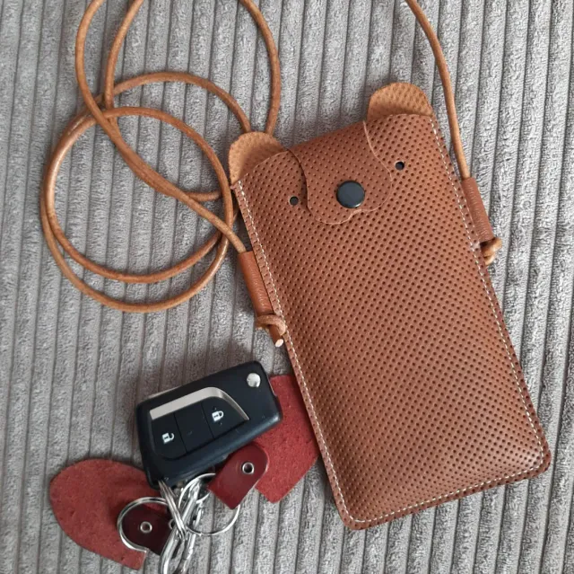 Atelier Anne R Frère des Pins pochette portable cuir