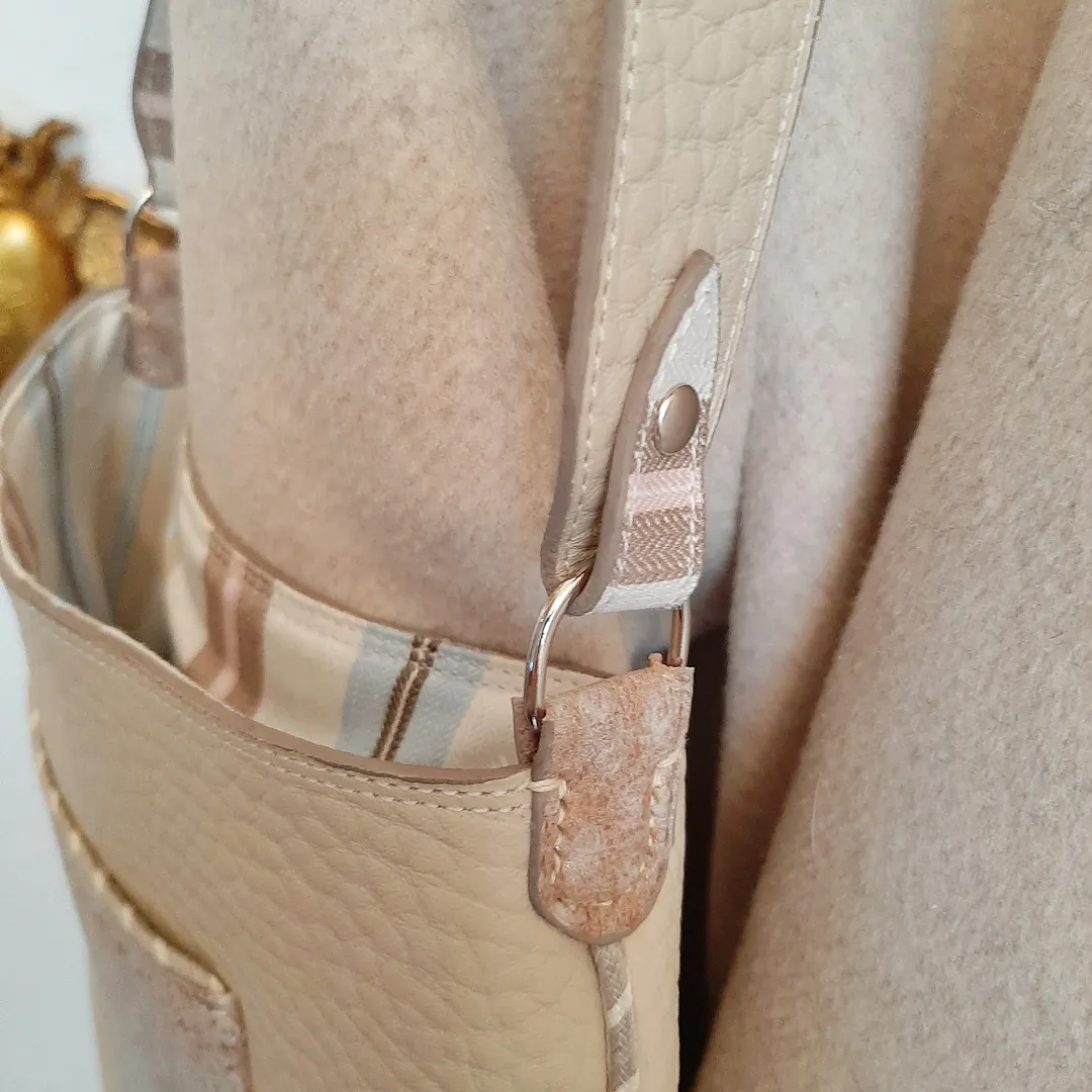 Atelier Anne R Oh Bô fourre-tout cuir ivoire grainé rond