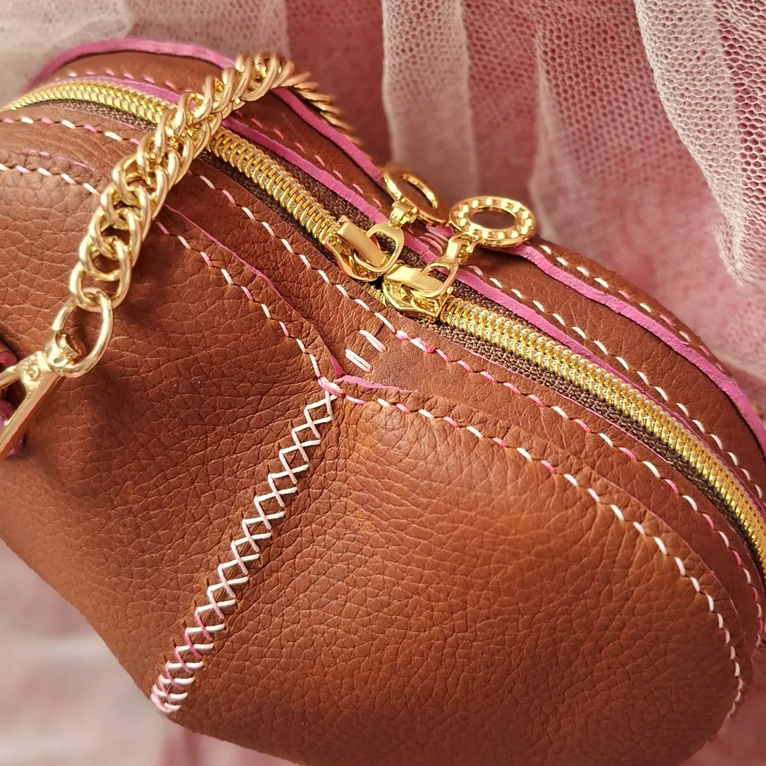 Atelier Anne R Sac Cœur sac cuir marron pull-up cousu main