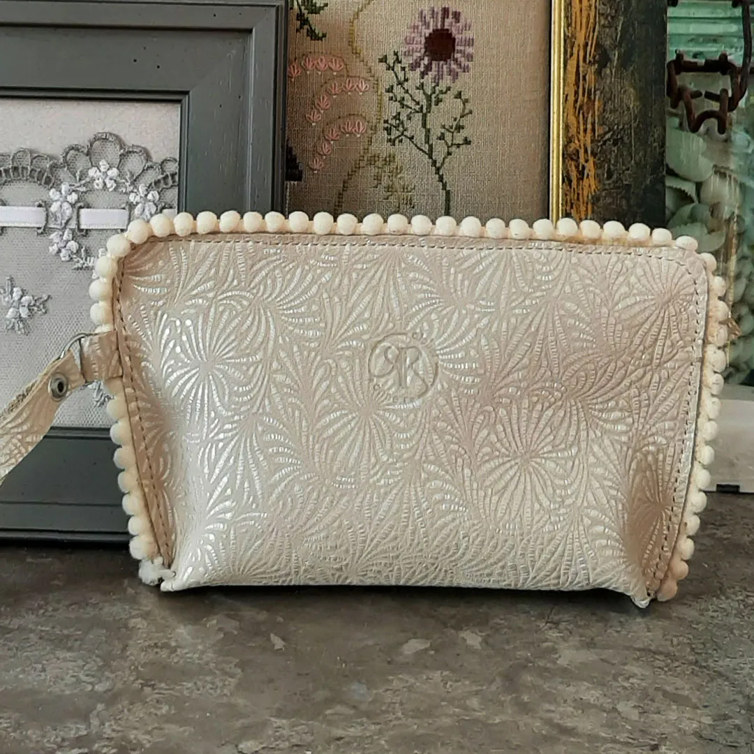 Atelier Anne R Florentine trousse cuir crème irisé zip