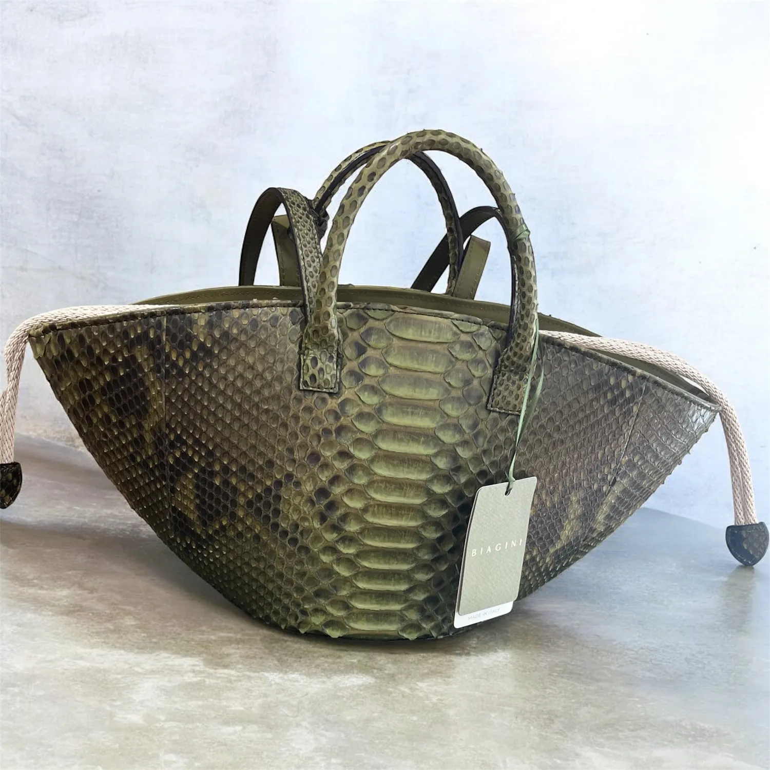 Hexagone Cuir Pyth sac cuir femme python vert double anses