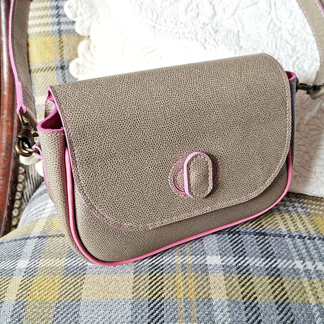Atelier Anne R sac bandoulière cuir Epsom taupe rose