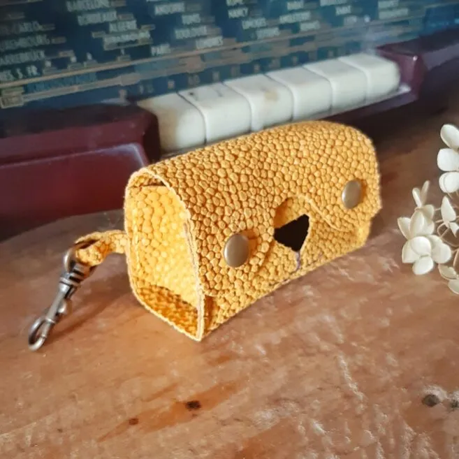 Atelier Anne R Wouf pochette sachets cuir ocre