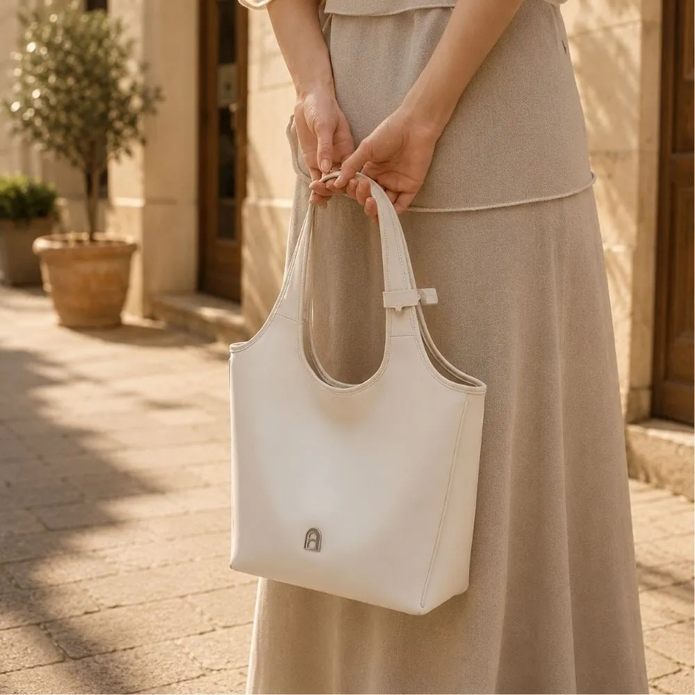 Maison Sacoches Ophélie sac cabas noir cuir fendu