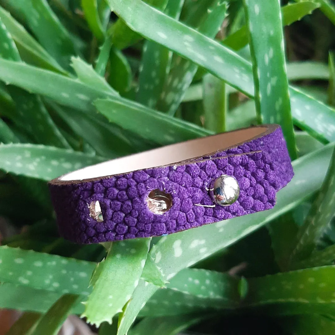 Atelier Anne R Occavus bracelet cuir violet galuchat
