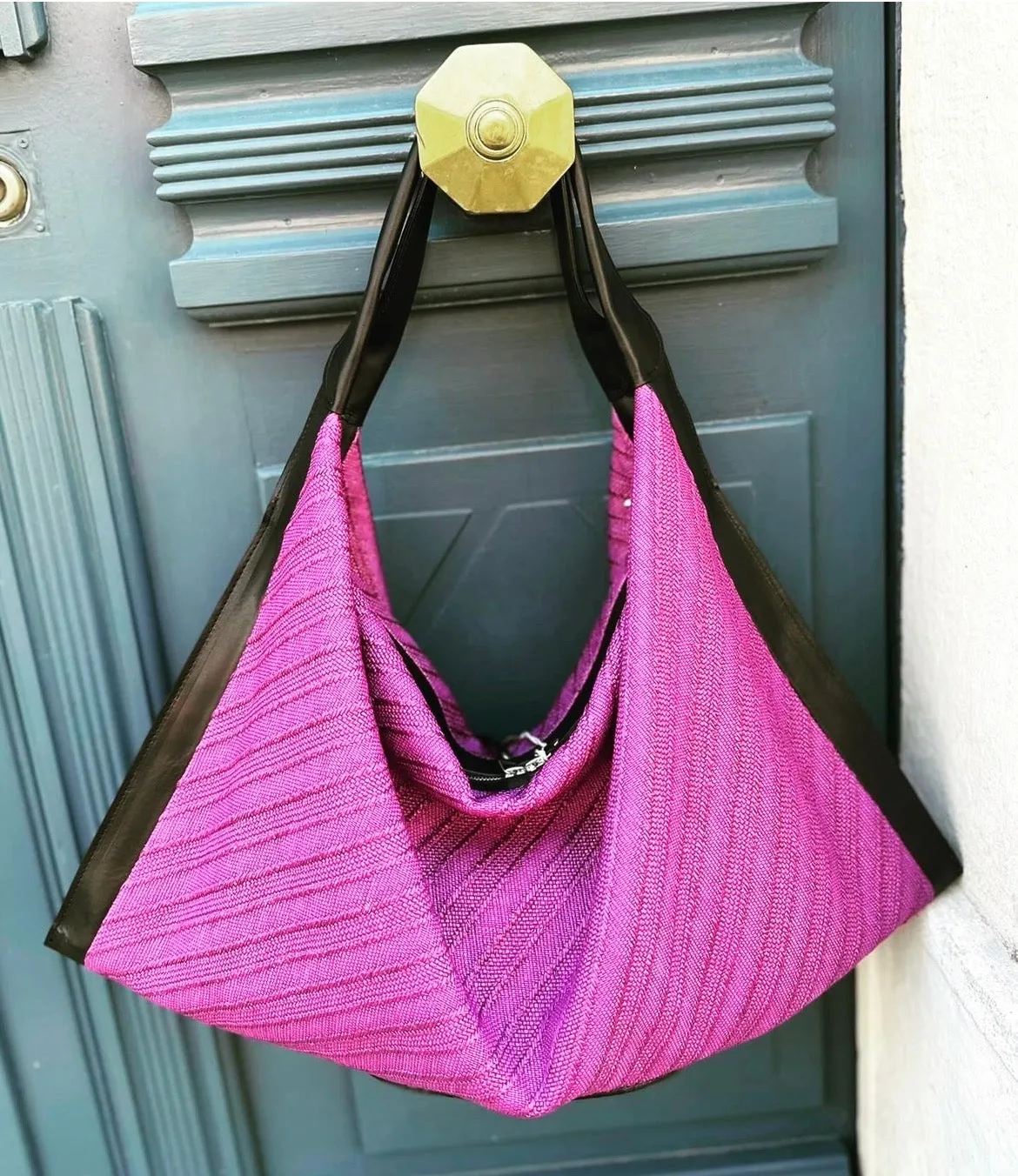 Hexagone Cuir Olympique sac à main raphia XL bougainvillier