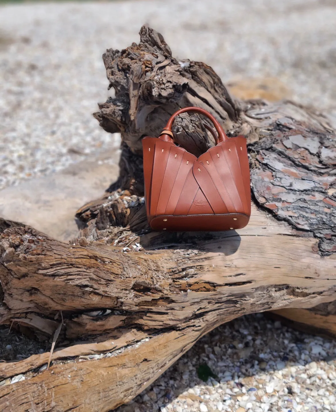 Hexagone Cuir Élégance sac à main cuir cognac