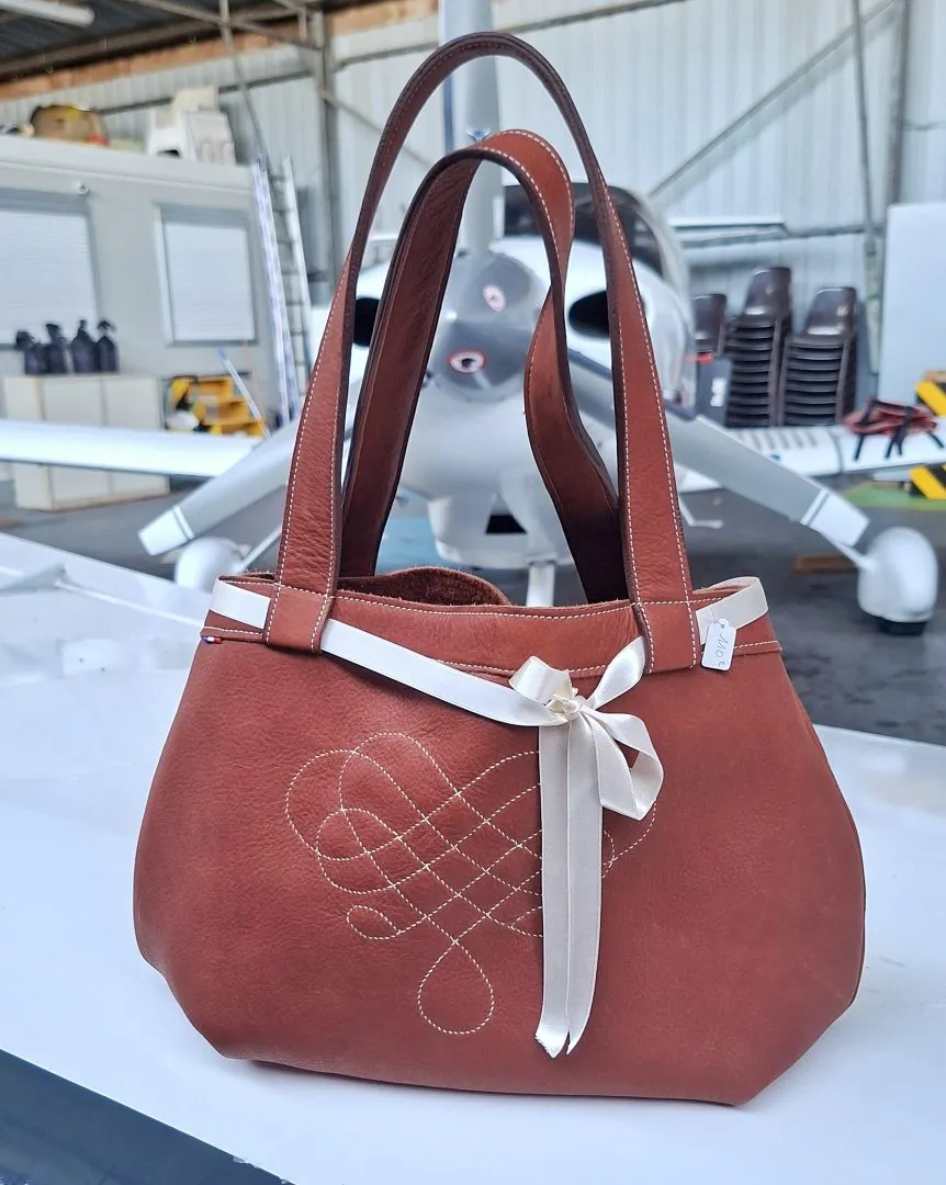 Atelier Anne R cabas cuir pleine fleur acajou cousu main