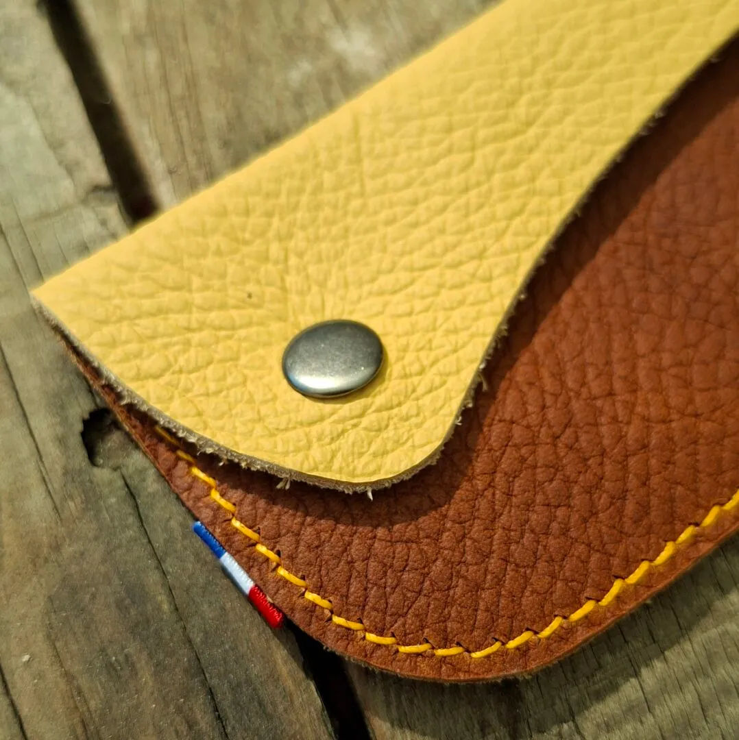 Atelier Anne R Soleil d’Ambre porte-monnaie cuir jaune marron