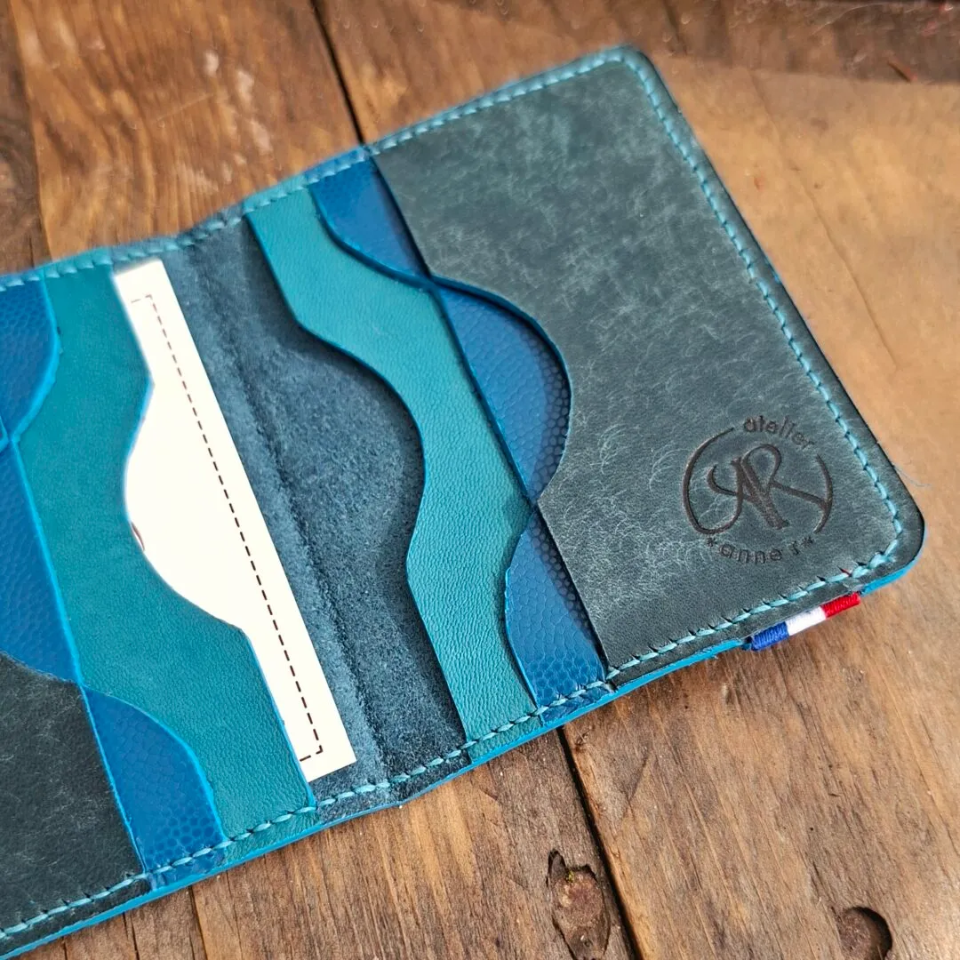 Atelier Anne R porte-cartes cuir bleu turquoise 6 cartes