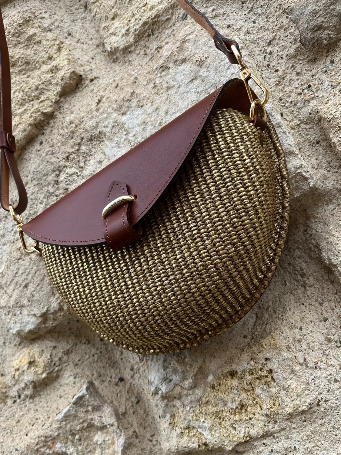 Hexagone Cuir Soleil sac à main cuir raphia cognac