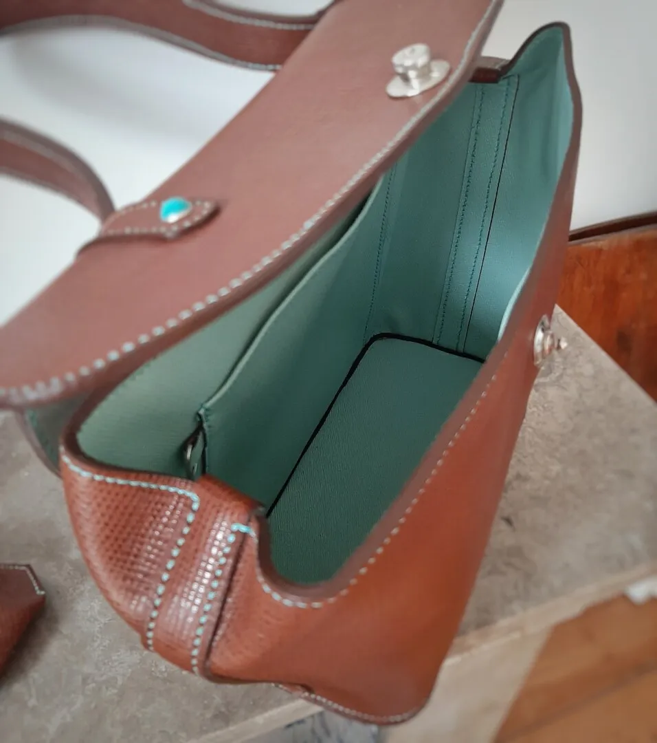 Atelier Anne R Fitzgerald sac cuir saffiano porté main