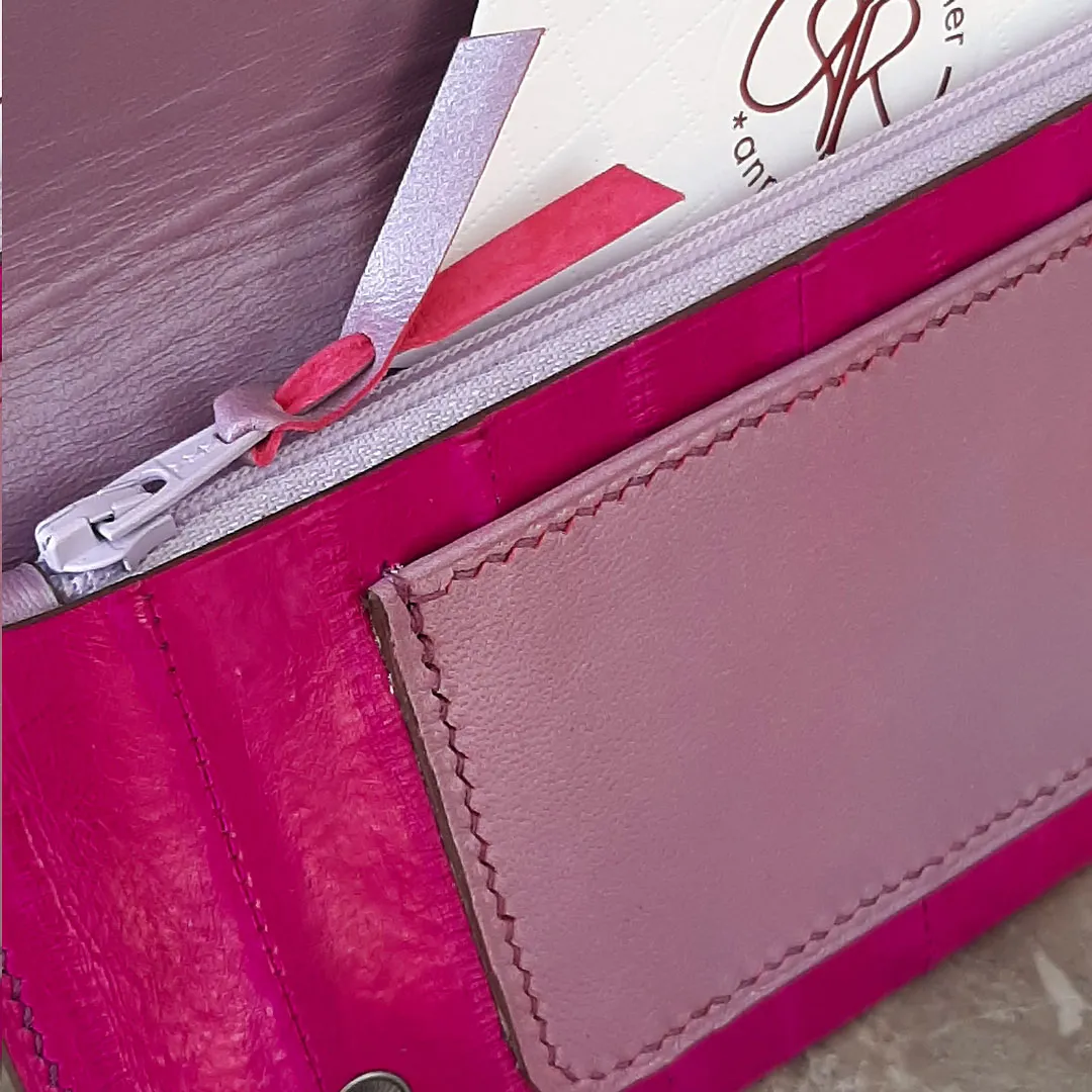 Atelier Anne R compagnon Clareine cuir fuchsia