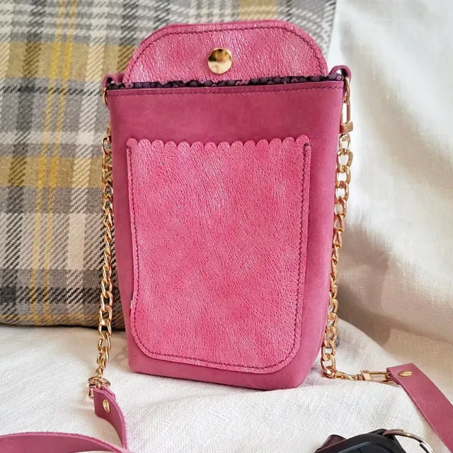 Atelier Anne R pochette portable cuir rose bandoulière
